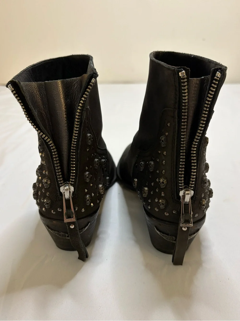 Zadig & Voltaire Teddy Black Leather Skull Studded Ankle Boots Women’s 39 - Picture 13 of 14